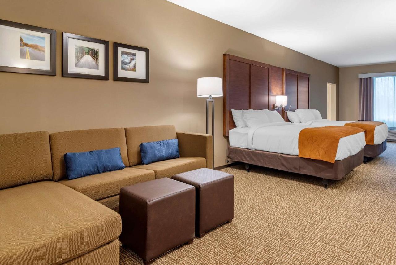 Comfort Suites Newnan Exterior photo