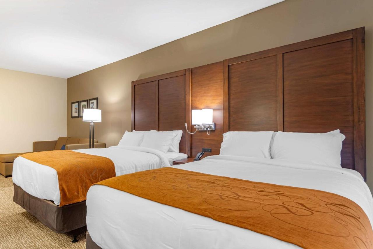 Comfort Suites Newnan Exterior photo